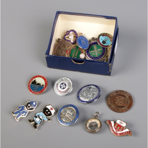 46 - Mixed collection of vintage badges and medals, assorted including two Robertsons Golly badges,  Mine... 