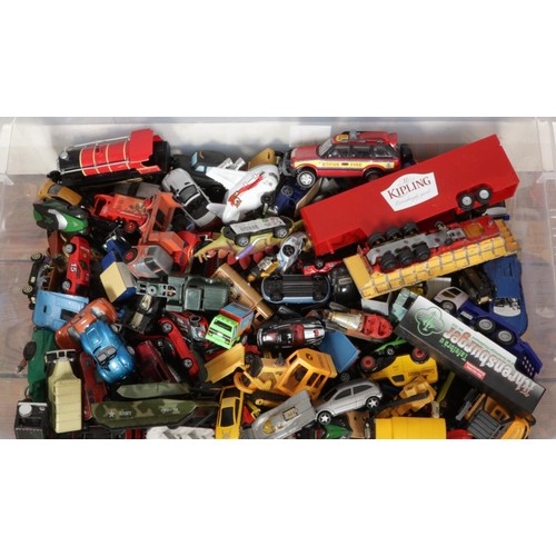 256 - A large quantity of die cast vehicles including examples by Burago, Majorette, Polistil, Lesney, Mat... 