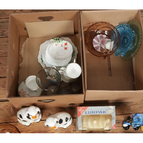 307 - Two boxes of miscellaneous items to include four ceramic cups and saucers, Murano glass clown, glass... 