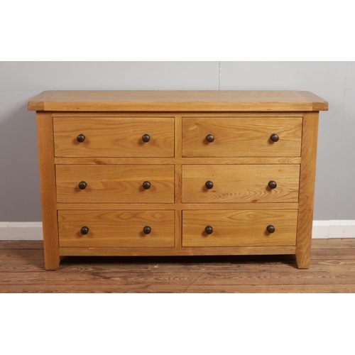 536 - An oak six drawer sideboard/bedroom chest.