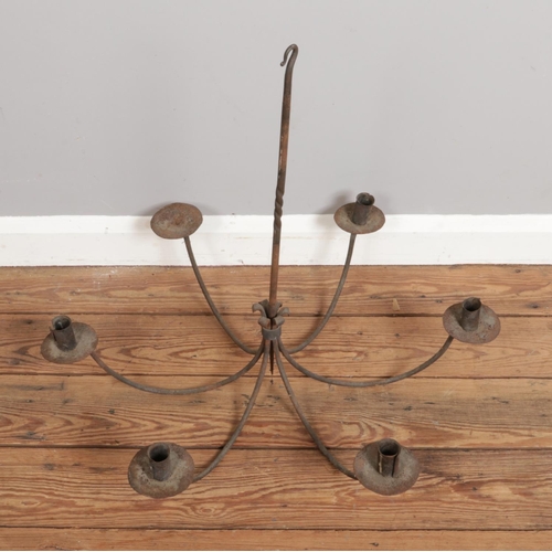 304 - A wrought iron 6-candle chandelier, size H60 x W66cm.