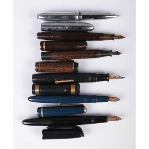 51 - Six vintage fountain and ball point pens. To include Parker Victory and 14ct Gold nib examples.