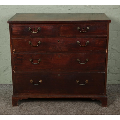 397 - A Georgian mahogany chest of drawers with brass swan neck handles.

Hx89cm
Wx97cm
Dx49cm