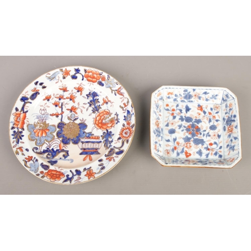 92 - Three antique Meiji Japanese porcelain plates and one square dish, hand-painted in a scalloped Imari... 