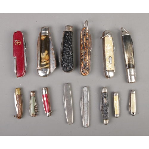 449 - A collection of pen knives. Includes Swiss multi tool Richards Sheffield, Star in Q swiss army knife... 