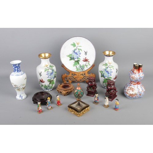 151 - A good collection of mainly oriental items, to include a pair of cloisonne vases and similar plate o... 