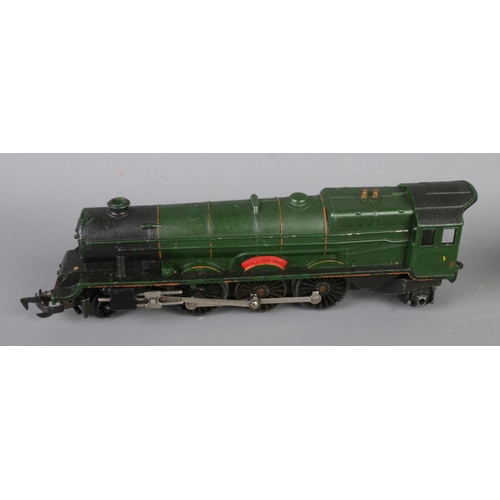 Five green OO Gauge (1/76 Scale) locomotives, including Tri-ang R53 ...