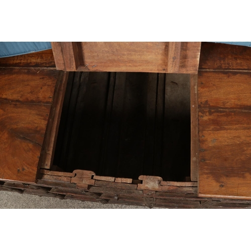 508 - An Indian iron bound box settle/bench with storage compartment under seat.

Hx93cm
Wx140cm
Dx77