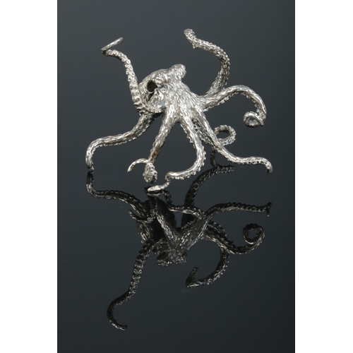 147 - A silver model of an octopus. Height 6cm. 55.5g.
