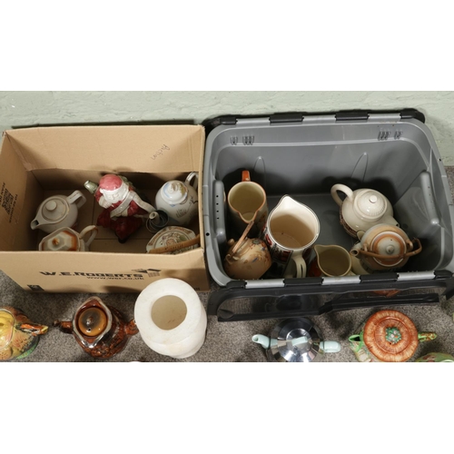 131 - A box of mainly ceramics, to include Melba Ware Primrose teapot and coffee pot, Royal Winton Rooster... 