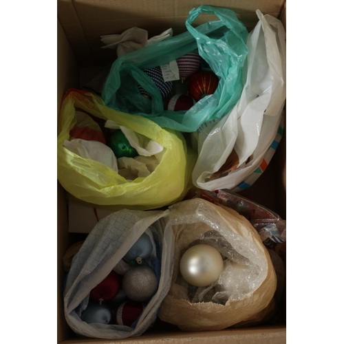 170 - A box of assorted Christmas baubles to include Hallmark Keepsake 1990 St. Lucia from the Gift Bringe... 