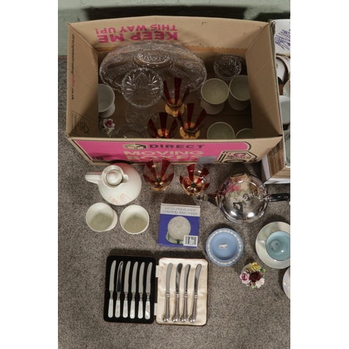 138 - Two boxes of miscellaneous items, to include Royal Worcester Evesham cups, saucers and plates and ov... 