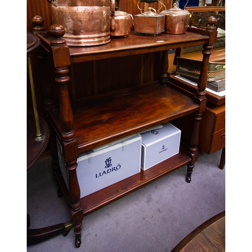 529 - VICTORIAN 3 TIER MAHOGANY DUMB WAITER

119cm high, 91cm wide, 43cm deep