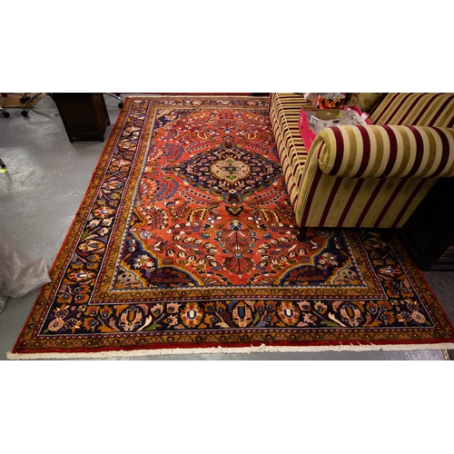 551 - PERSIAN SAROUK RUG. 213 X 232 CM