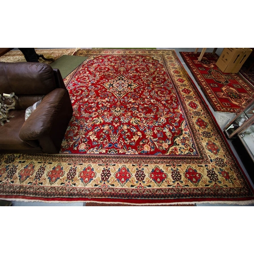 555 - CLARET GROUND RUG WITH CREAM BORDER

440cm x 326cm