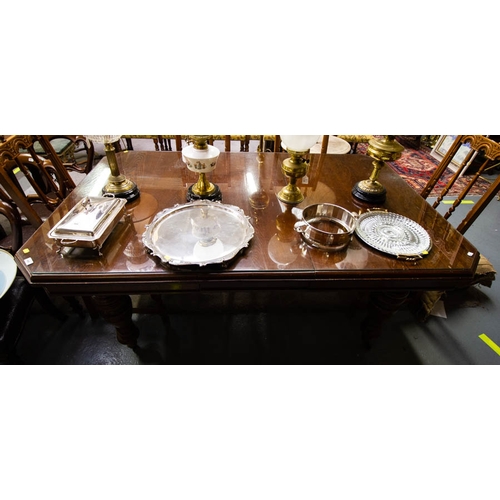 485 - OAK CUT CORNER DINING TABLE + 1 LEAF + GLASS TOP