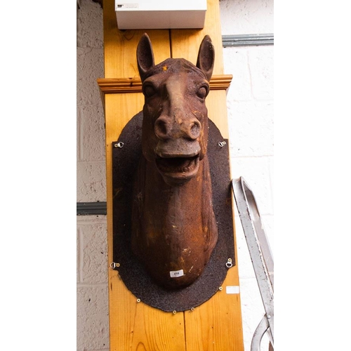 458 - CAST IRON HORSE HEAD