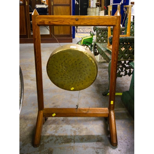 77 - BRASS GONG ON PITCH PINE STAND NO BEATER - 58W X 87H CM