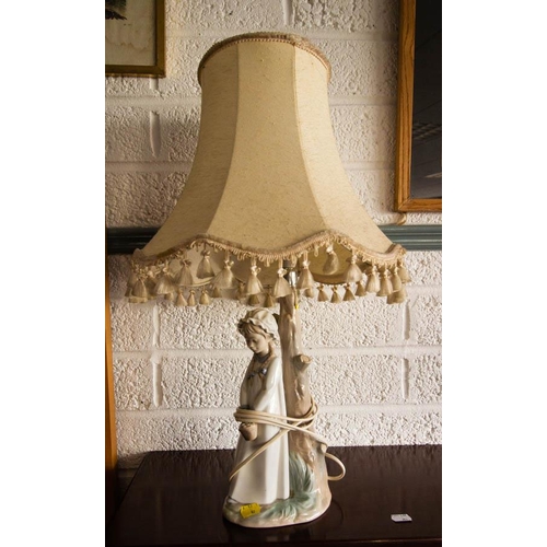 92 - LLADRO LAMP