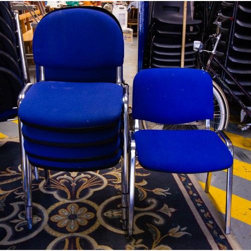 554A - 13 BLUE STACKING CHAIRS