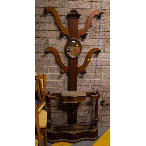 567 - VICTORIAN MAHOGANY HALLSTAND AF