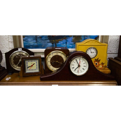 135 - 5 MISC MANTLE CLOCKS