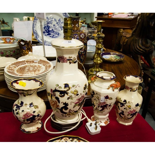 44 - MASONS MANDALAY LAMP + 3 VASES