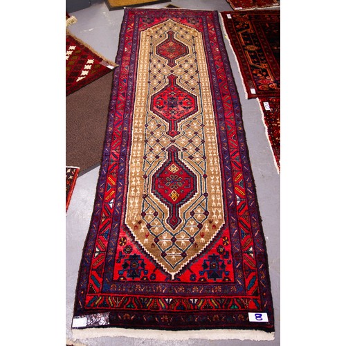 28 - PERSIAN QUULOIA FULL PILE RUNNER 310L X 115W CM