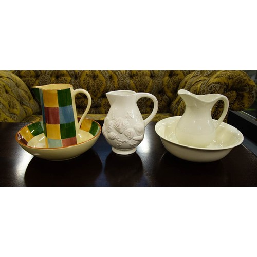 19 - JUGS, BOWLS + ODDS