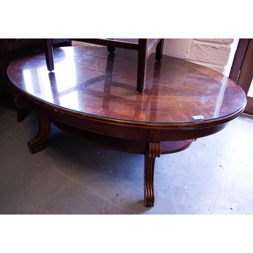 617 - OVAL COFFEE TABLE WITH GLASS TOP