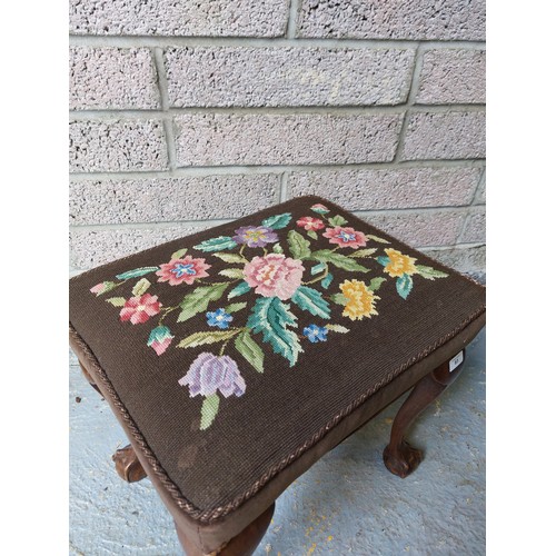 83 - QUALITY MAHOGANY CLAW LEG FOOTSTOOL WITH TAPESTRY TOP