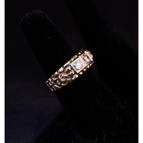 194 - VINTAGE 10K YELLOW GOLD 3 STONE RING SET IN WHITE GOLD 6.3G