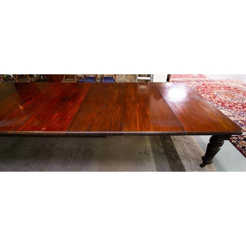 232 - QUALITY ANTIQUE MAHOGANY  DINING TABLE WITH 5 LEAVES AND FLUTED LEGS 452 X 161CM X 73CM HIGH. (14