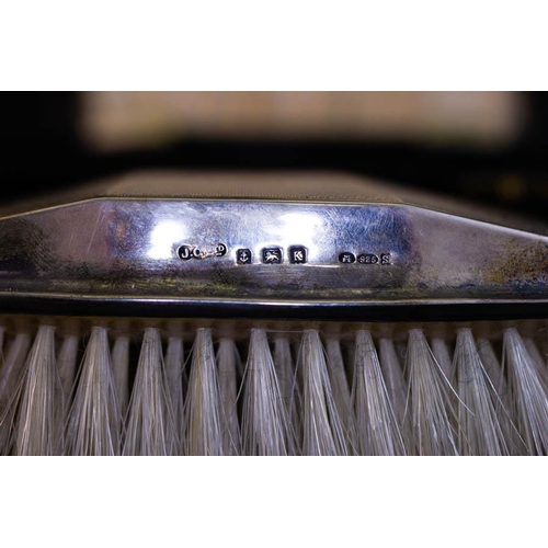 252 - SILVER TOPPED BRUSH SET IN CASE