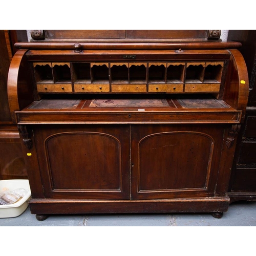 465 - VICTORIAN MAHOGANY CYLINDER DESK 133L X 60D X 119H CM