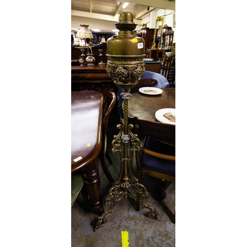 526 - ORNATE OIL STANDARD LAMP