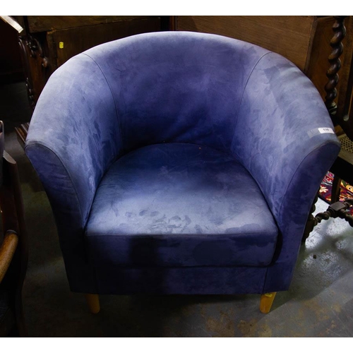 530 - BLUE CLUB CHAIR