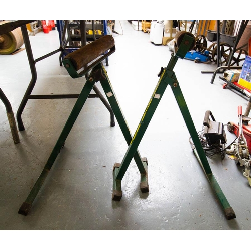 656 - 2 WORKMATE BENCHES + RECORD ROLLERS + CAR JACK, LIGHT + PULLEY