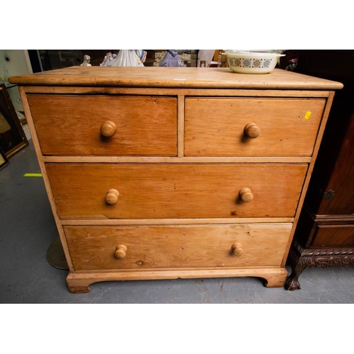 539 - ANTIQUE PINE 2 OVER 2 CHEST OF DRAWERS. 105 X 54CM X 98CM HIGH