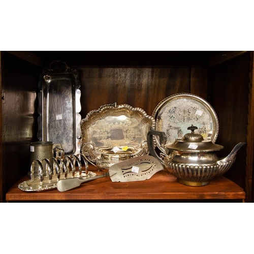 124 - LOT OF SILVER PLATE