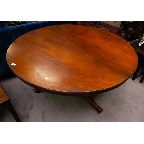 136 - VICTORIAN MAHOGANY CIRCULAR POD TABLE AF. 133CM DIAMETER