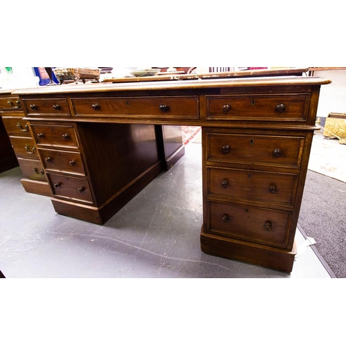 438 - MAHOGANY LEATHER TOP DESK 136 X 77 X 75CM HIGH