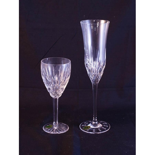 464 - PAIR OF WATERFORD CRYSTAL SPARKLING TOASTING FLUTES + 4 KILLINEY WHITE WINE GLASSES + 2 WATERFORD CR... 