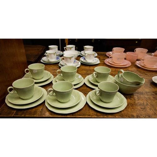 533 - 5  X PART TEA SETS