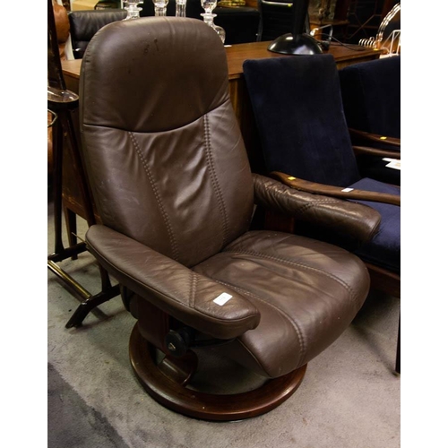 119 - STRESSLESS BROWN LEATHER RECLINER