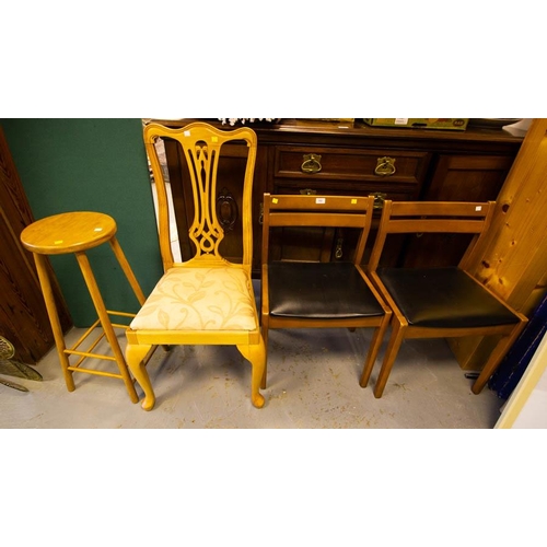 552 - 2 CHAIRS, WOODEN TOP STOOL + QUEEN ANNE LEG CHAIR