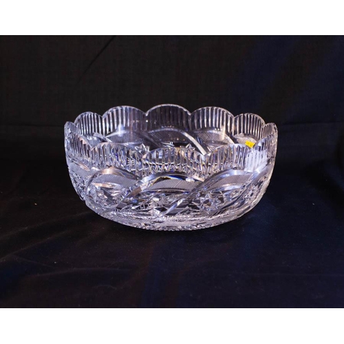 245 - WATERFORD CRYSTAL APPRENTICE BOWL 1973 20W CM