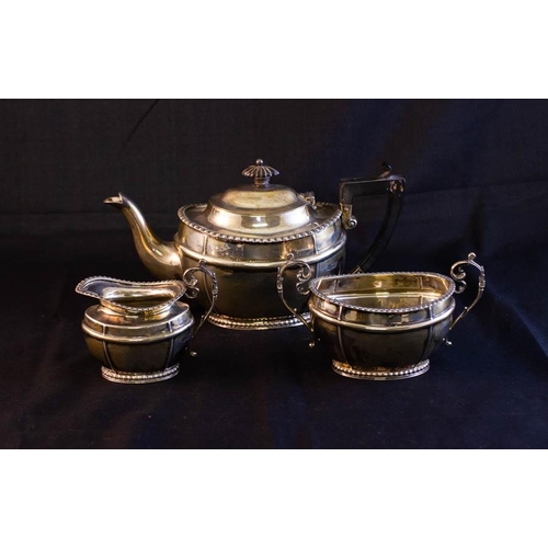 252 - 3 PIECE SILVER BATCHELORS TEA SET . LONDON 1913. 550 GRAMS