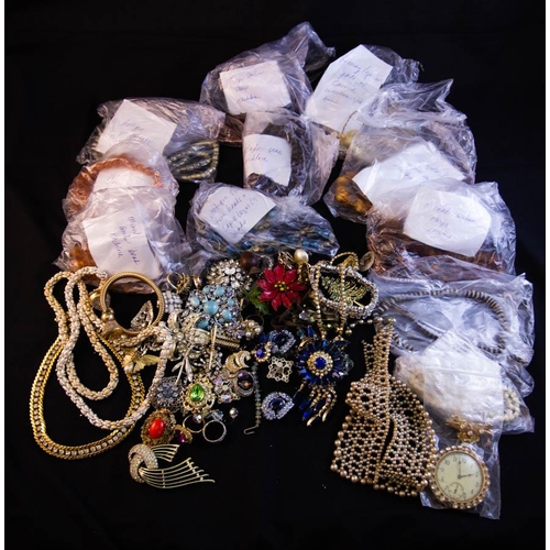 284 - LARGE QUANTITY OF COSTUME JEWELLERY INCLUDING TRIBAL SILVER + AMBER JEWELLERY