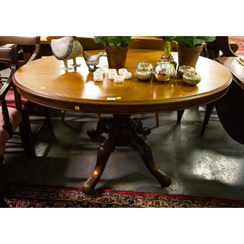 340 - OVAL MAHOGANY BREAKFAST TABLE ON POD 130L X 103W CM